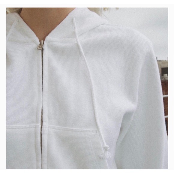 John glare white cropped hoodie brandy Melville - - Picture 2 of 4